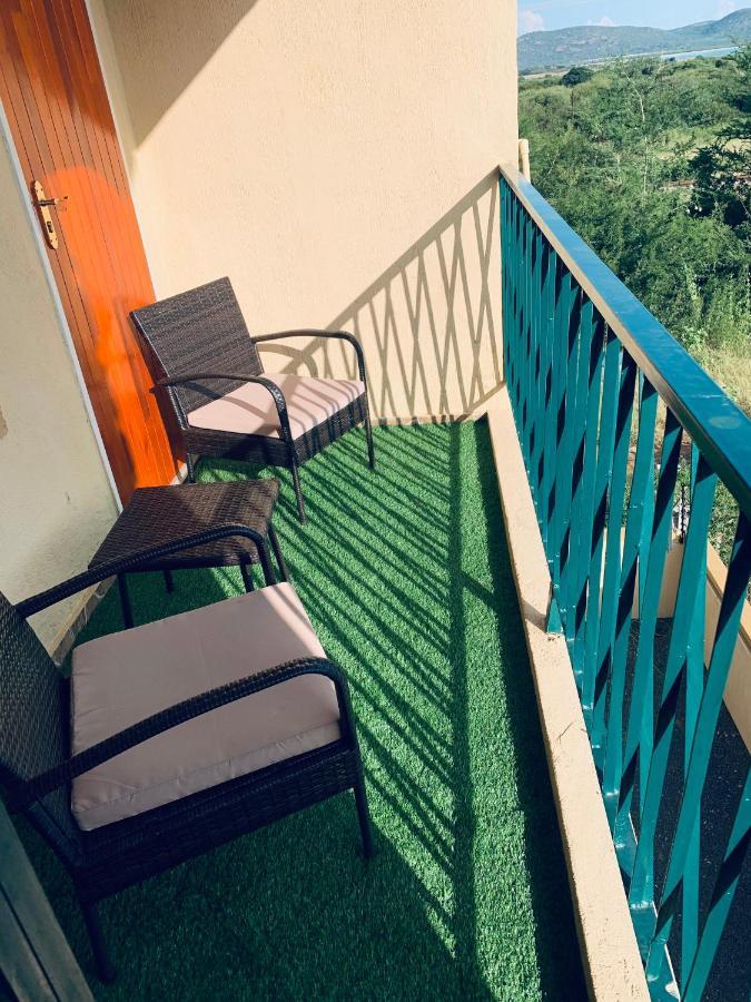 The Ultimate Escape - With Backup Electricity - Gaborone Luaran gambar